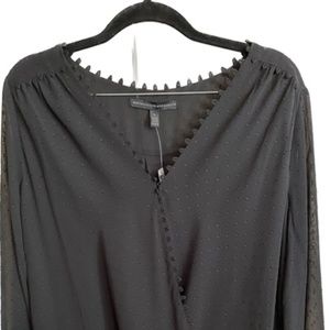 V-neck Sleeve surplice clipdot blouse